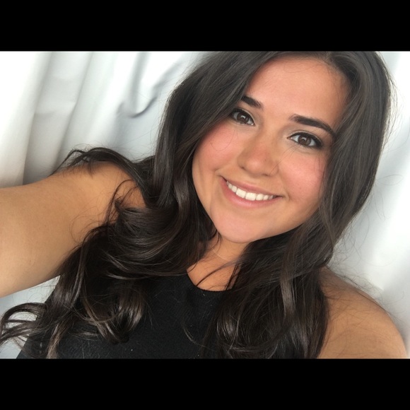 nicole_gar